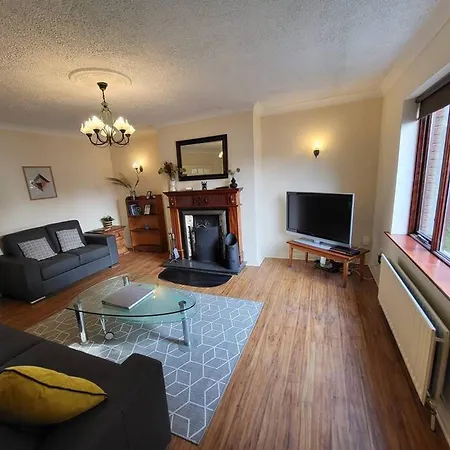 Mulberry House * Willsborough