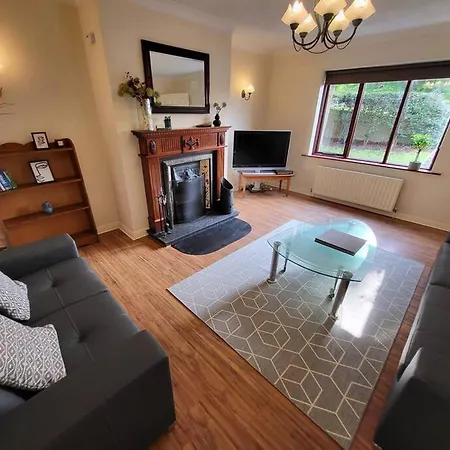 Holiday home Mulberry House