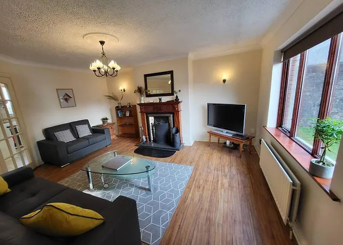 Mulberry House * Willsborough